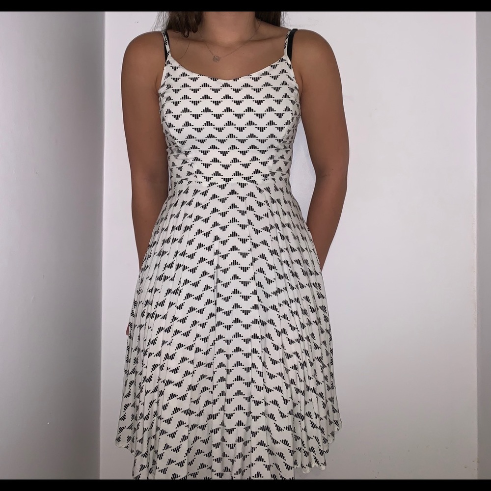 black and white patterned dress